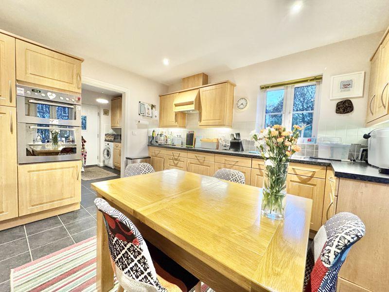 Kitchen / Breakfast