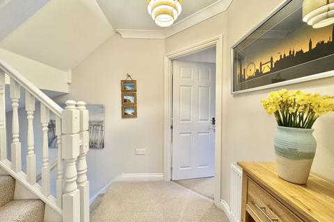 215 Treffry Road, Truro, TR1 1UF