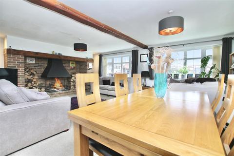 18 Wilkinson Road, Foston, Grantham, NG32 2JX