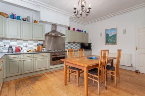 4 bedroom terraced house for sale, 4 Egremont Street, Sowerby Bridge HX6 1EB