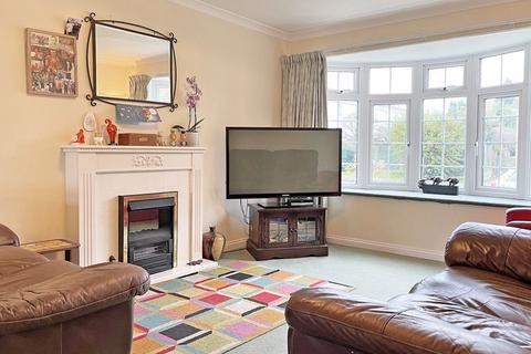 2 bedroom terraced house for sale, Ernsborough Gardens, Honiton EX14