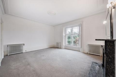 3 bedroom apartment to rent, Ockford Road, Godalming GU7