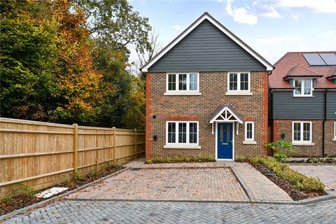 4 bedroom detached house for sale, Kipling Close, Crowborough