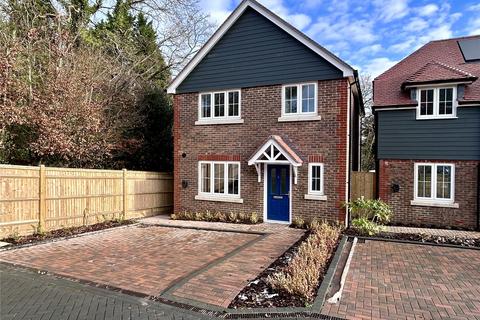 4 bedroom detached house for sale, Kipling Close, Crowborough