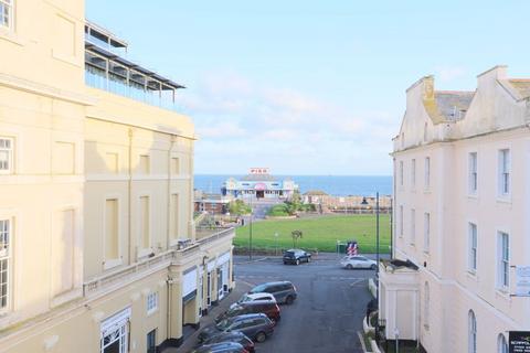 2 bedroom apartment to rent, Carlton Place, Teignmouth