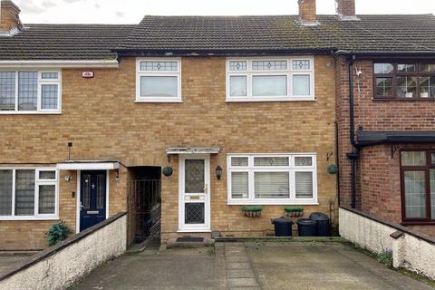 3 bedroom house to rent, Hale End, Romford RM3