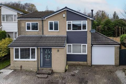 4 bedroom detached house for sale, Highfield, Bacup, OL13 8HX