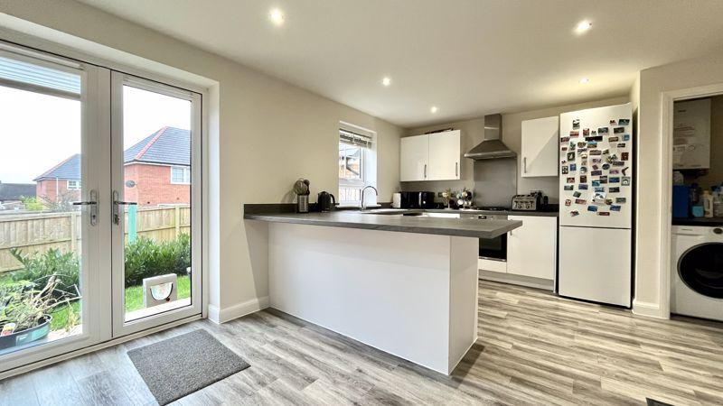 Kitchen/Dining Area