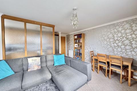 2 bedroom apartment for sale, Links Road, Prestwick