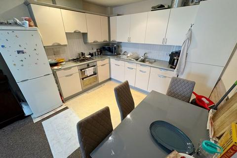 2 bedroom apartment for sale, Waxlow Way, Northolt