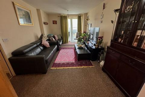 2 bedroom apartment for sale, Waxlow Way, Northolt