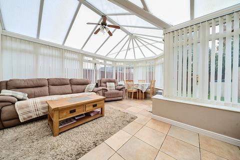 4 bedroom semi-detached house for sale, Lancaster Road, Bristol BS37