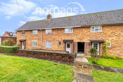 3 bedroom terraced house to rent, Pemerton Road, Harestock