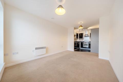 2 bedroom apartment to rent, Marriotts Walk, Witney