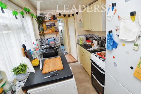 2 bedroom terraced house to rent, Kendall Road, New Town, CO1