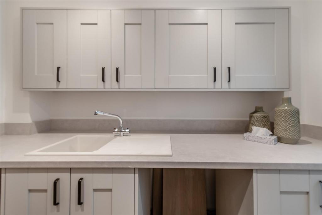 8627554-interior05.jpg