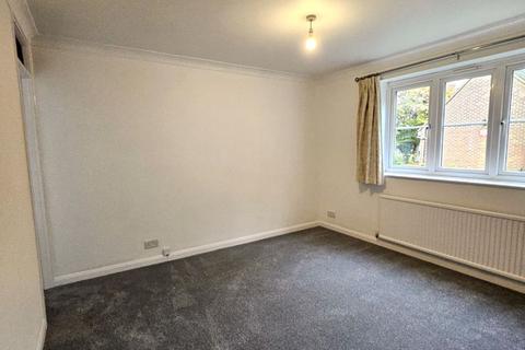 2 bedroom apartment to rent, Station Approach, Great Missenden HP16