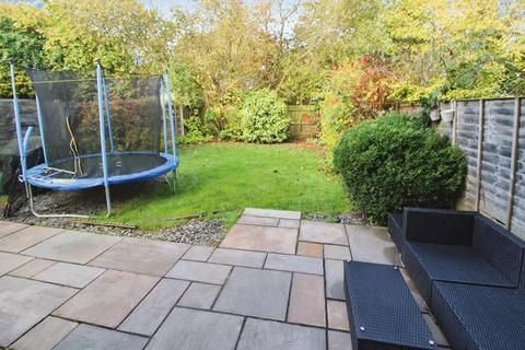 3 bedroom semi-detached house for sale, Edenbridge Drive, Manchester M26