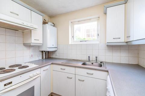 2 bedroom apartment to rent, Dunton House, North Row, MK9 3PL