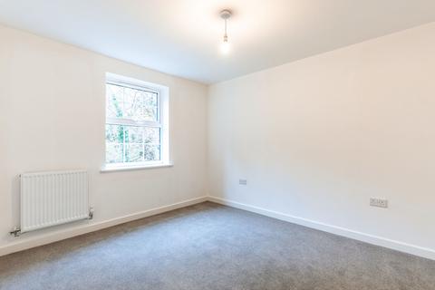 2 bedroom flat to rent, Sarisbury Green