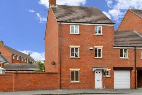 5 bedroom end of terrace house for sale, ZAKOPANE ROAD, SWINDON SN25