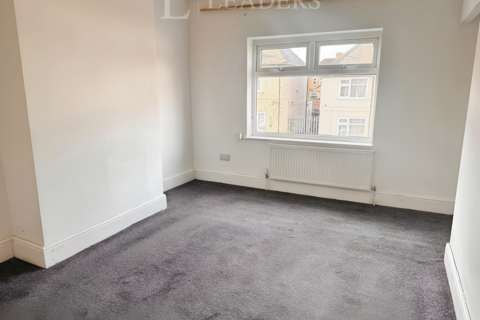 3 bedroom terraced house to rent, Princes Crescent, Edlington