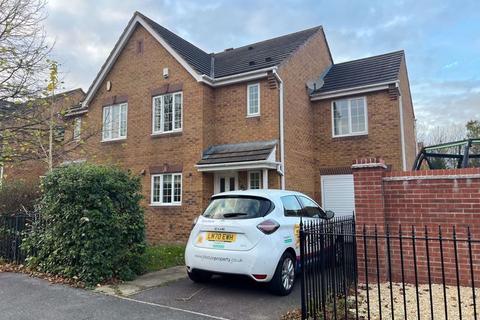 4 bedroom semi-detached house to rent, Hawksmoor Lane, Bristol