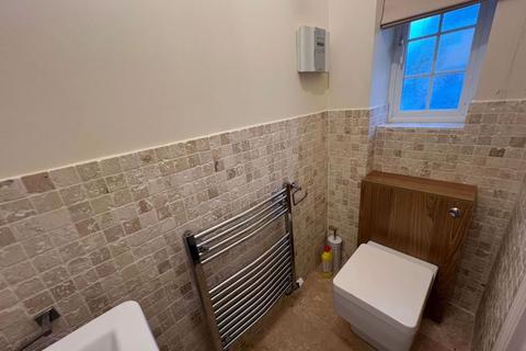 4 bedroom semi-detached house to rent, Hawksmoor Lane, Bristol