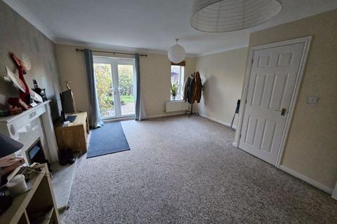 4 bedroom semi-detached house to rent, Hawksmoor Lane, Bristol