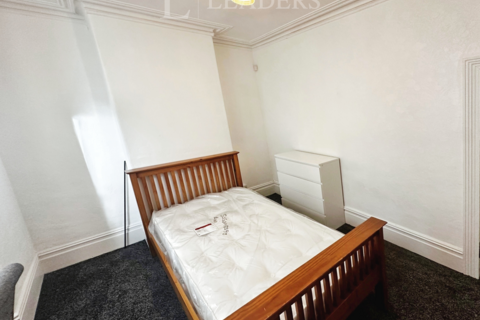 1 bedroom in a house share to rent, Club Garden Road, Sheffield