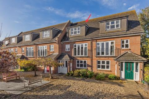 2 bedroom flat for sale, Guildford Close, Southbourne