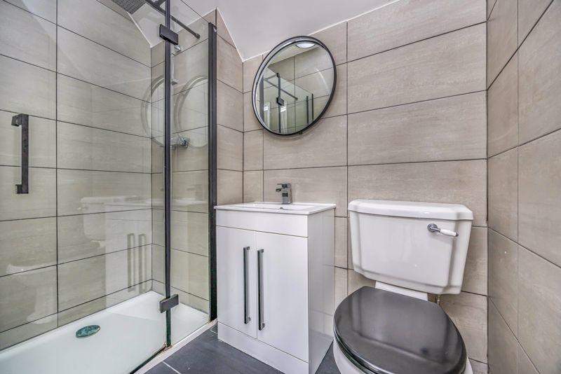 Ensuite to Master