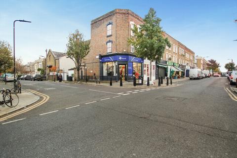 1 bedroom flat for sale, Chatsworth Road, Hackney, E5