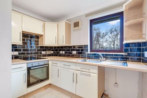 2 bedroom flat for sale, 3F Sloan Place, Irvine, KA12 0HT