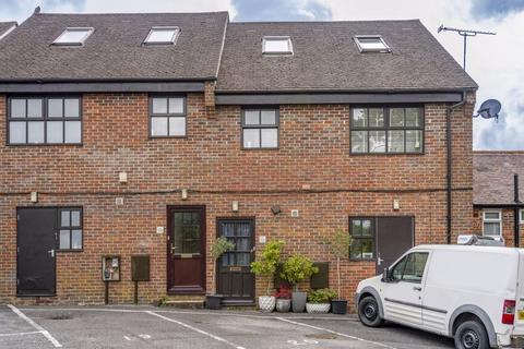 2 bedroom maisonette for sale, London Road, Crowborough