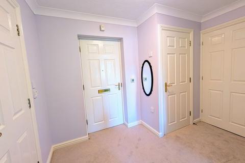 1 bedroom retirement property for sale, Marine Parade West, Clacton-on-Sea CO15