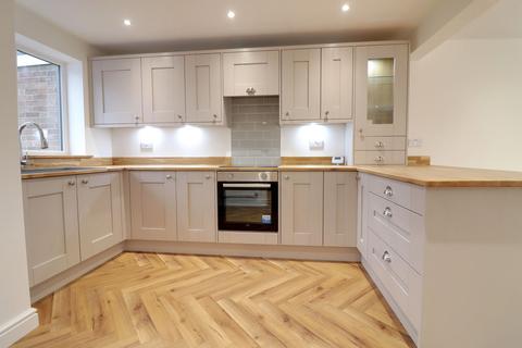 13 Chartley Close, Stafford, ST16 1SZ