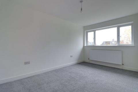 13 Chartley Close, Stafford, ST16 1SZ
