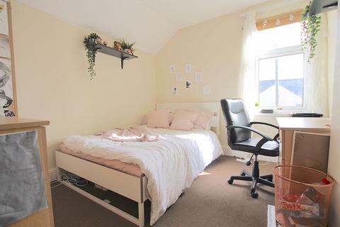 undefined, Dogfield street, Cardiff CF24