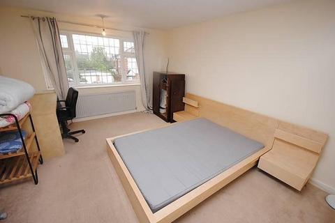 3 bedroom house to rent, Ashleigh Drive, Leicestershire LE11