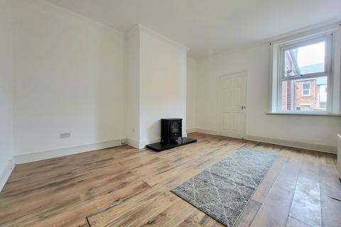 2 bedroom flat for sale, Westbourne Avenue, Gateshead NE8