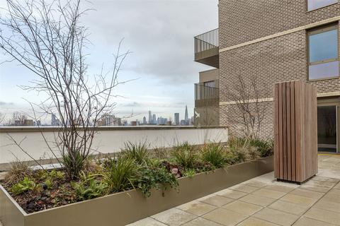 3 bedroom apartment for sale, Juniper Garden, Oval Village SE11