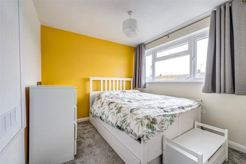 77 Kipling Avenue, Goring By Sea, Worthing, BN12 6LH