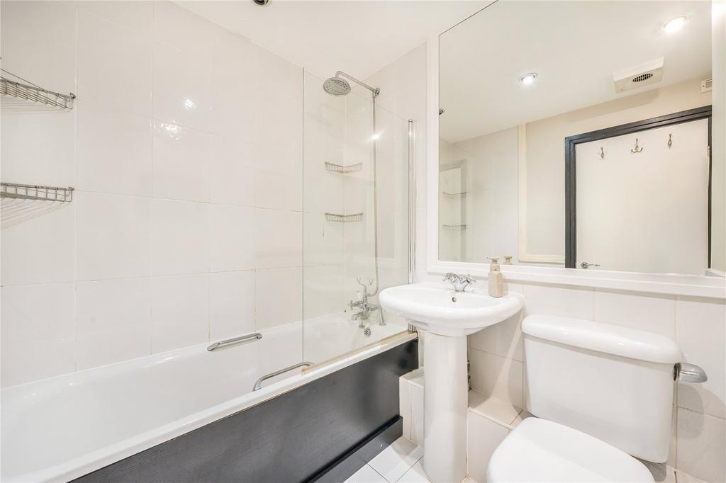 Bathrooms 2