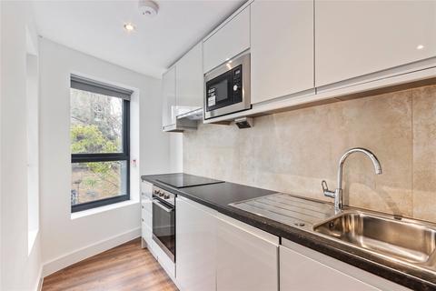 2 bedroom apartment to rent, Pirbright Road, London SW18