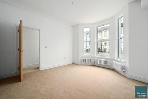 2 bedroom flat for sale, Montgomery Street, Hove