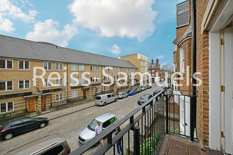 5 bedroom terraced house to rent, Ferry Street, London E14