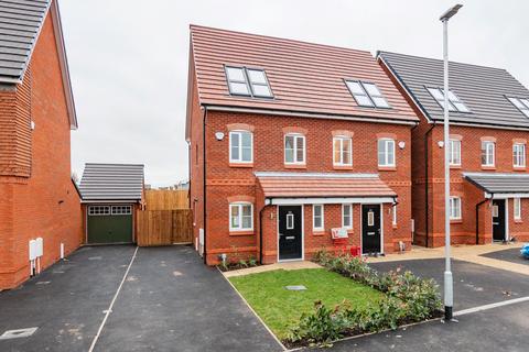 3 bedroom house to rent, at Beaumont Green, Pollen Gardens, Warton, Preston, PR4 PR4