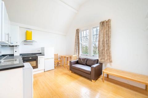 1 bedroom flat to rent, Riggindale Road, Streatham, London, SW16