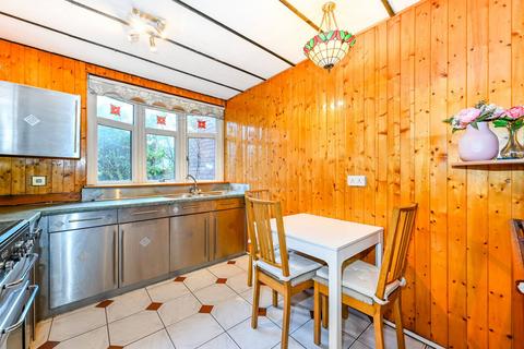 2 bedroom terraced house for sale, Mackenzie Road, Islington, London, N7